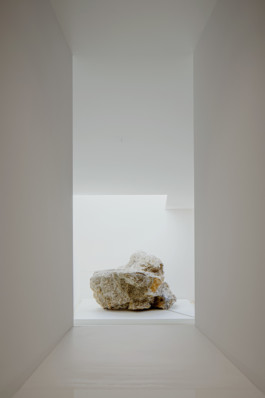 Fotografo architettura interni Bologna dettaglio design Chiesa del Buon Ladrone