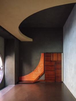 Fotografo interni Bologna dettaglio del Negozio Gavina progettato da Carlo Scarpa