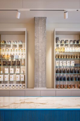 servizio fotografico di architettura profumeria di Bologna colonna cemento armato