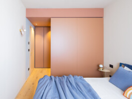 foto di una camera con cabina armadio di design 