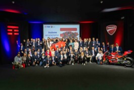 fotografo bologna evento aziendale foto di gruppo 