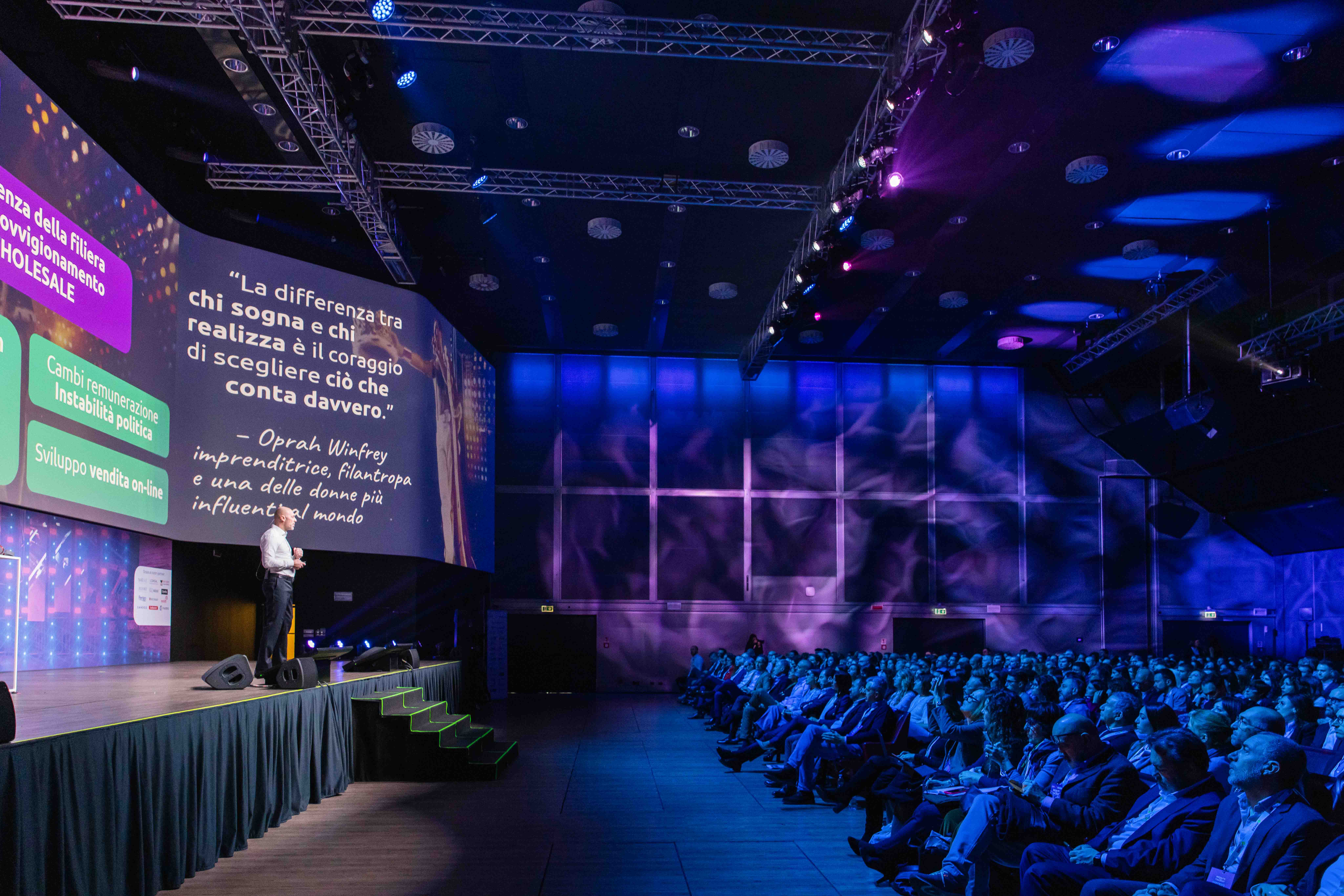 pubblico alla sala plenaria del PalaRiccione 